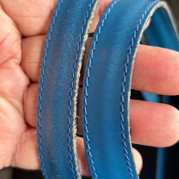 Louis Vuitton St.Jacques Blue Epi Leather GM Tote Bag Pre-Loved - Picture 15 of 17